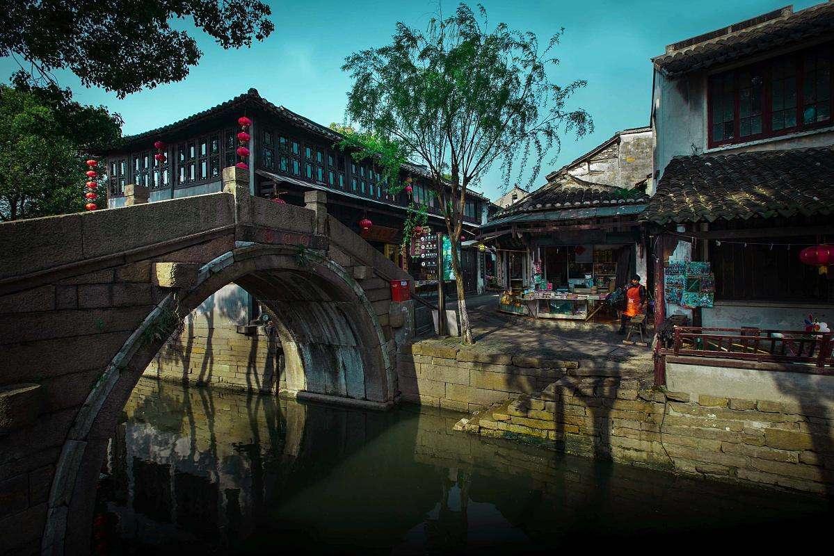 别人家电表零线接到我家电表上面进线火线上，导致我家电费高？游戏画面